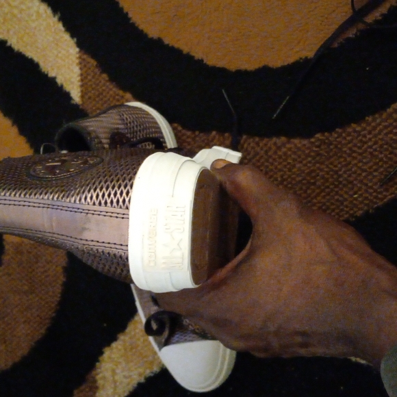 Converse - Picture 4 of 5